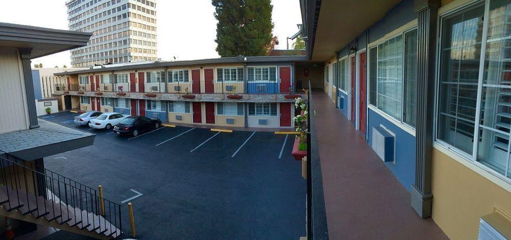 The Catrina Hotel San Mateo Ngoại thất bức ảnh